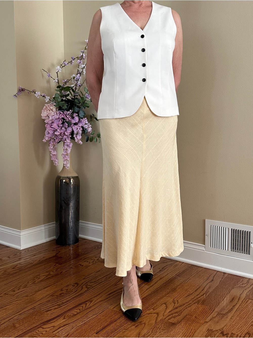 Jones Wear Light Yellow A-line Lined Linen/Rayon Blend Maxi Skirt, Sz 14